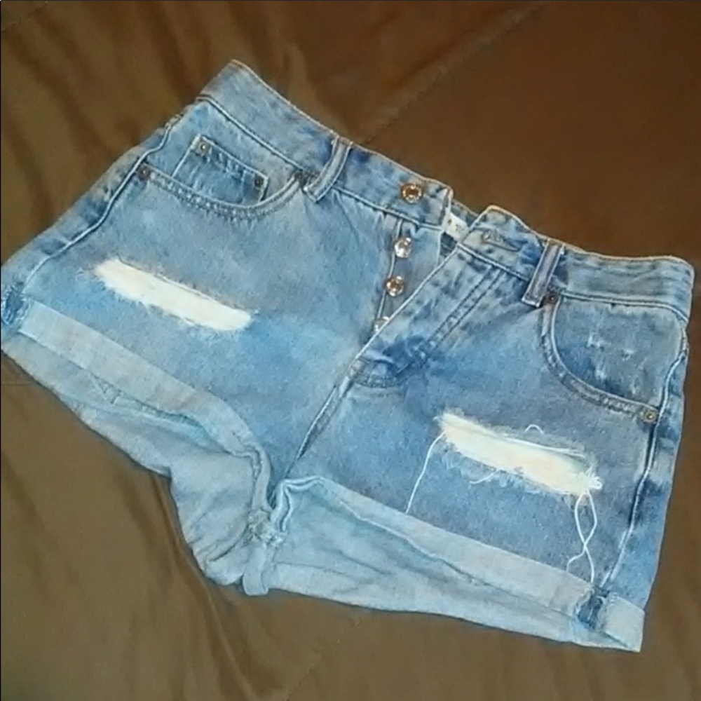 Pull&Bear Denim shorts - Picture 2 of 4